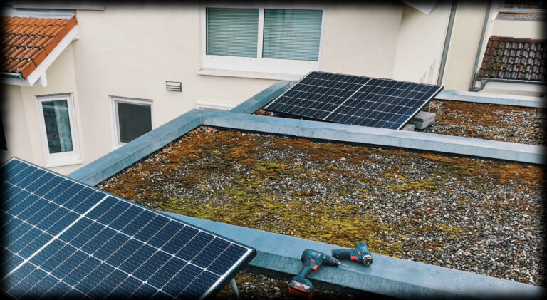 BV Ebel - 75173 Pforzheim edvanture PVmini 300 mit 0,38 kWp Montageort: Garagedach, Kiesschüttung